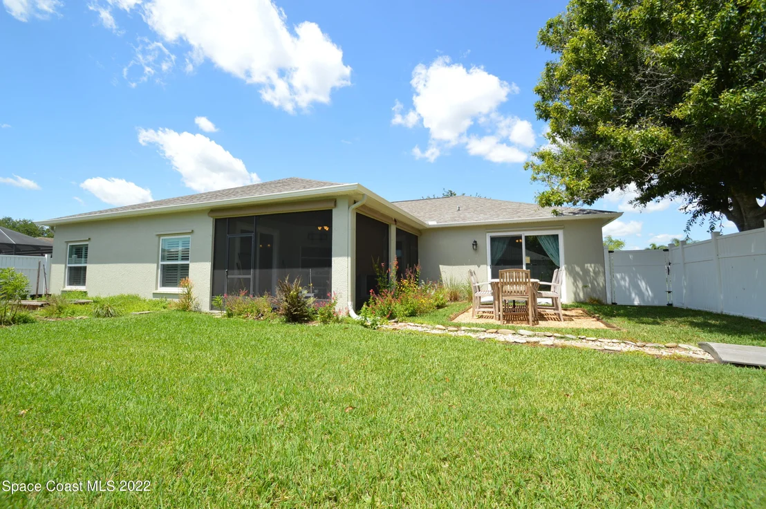 Photo of 725 Triple Crown Lane