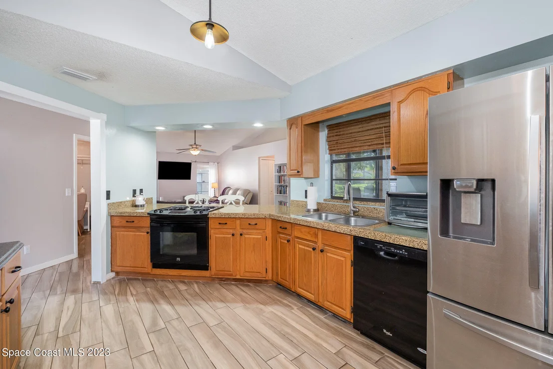Photo of 938 Osprey Lane