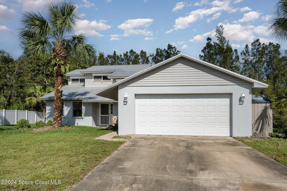 Photo of 362 Nikomas Way
