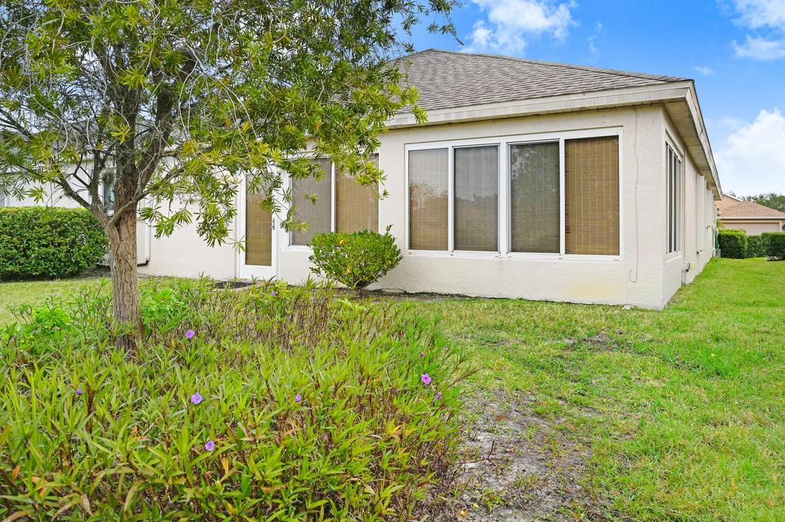 Photo of 6934 Renshaw Drive