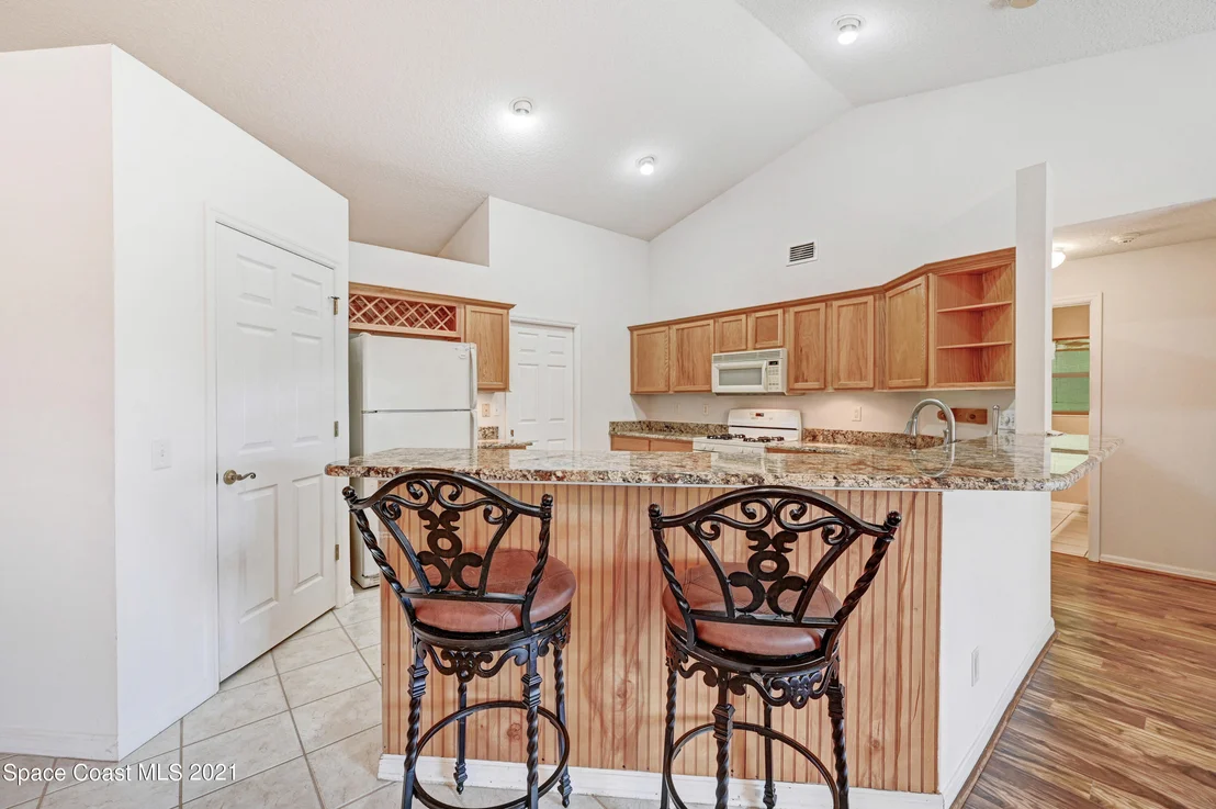 Photo of 863 Brookview Lane