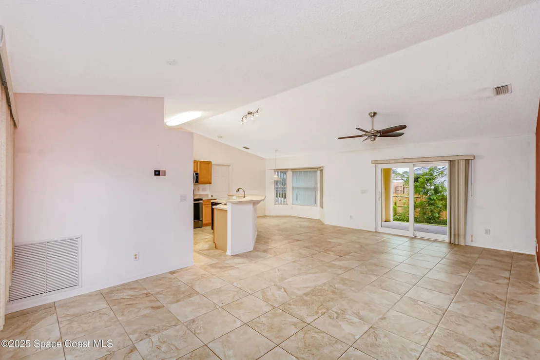 Photo of 973 Del Mar Circle