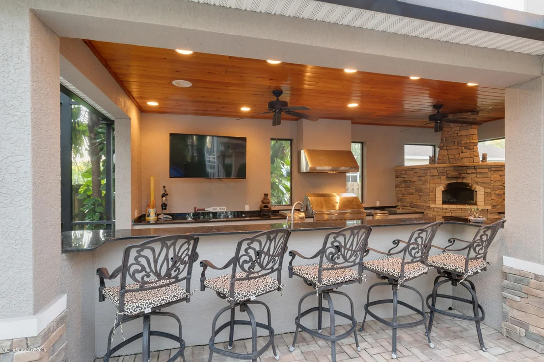Photo of 5905 Newbury Circle