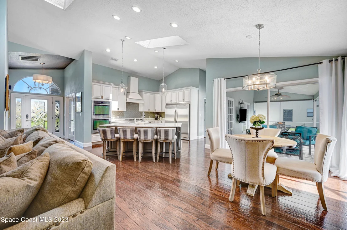 Photo of 817 Spanish Wells Drive
