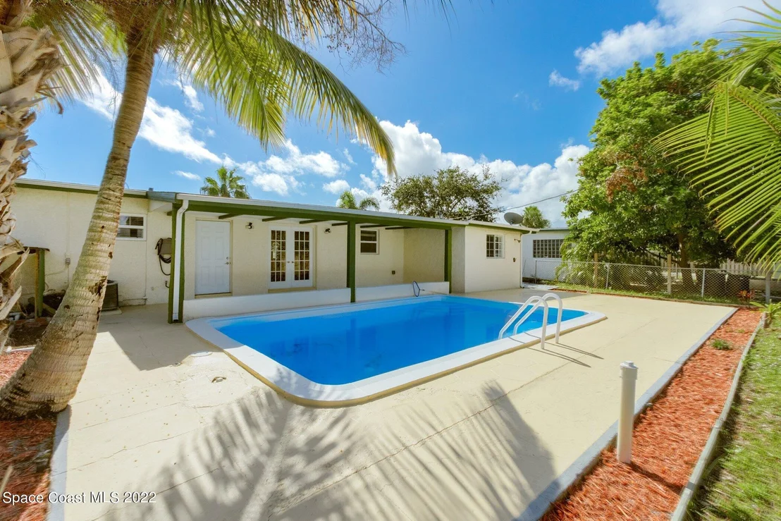 Photo of 3065 Dairy Terrace NE