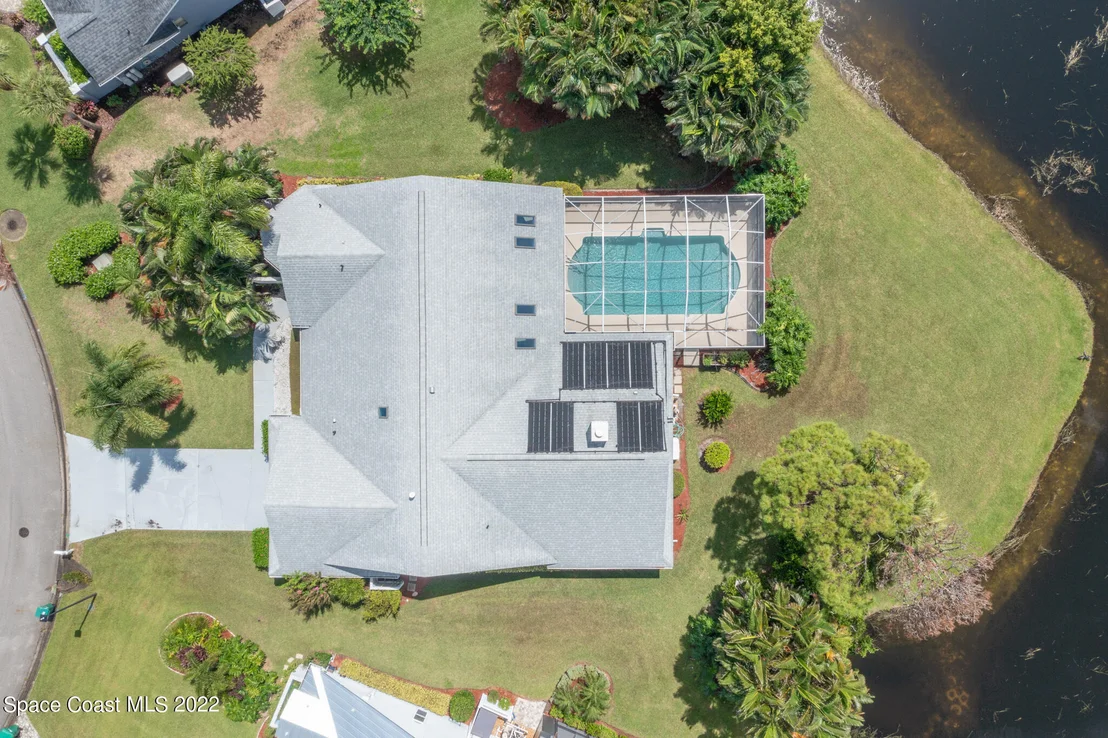 Photo of 686 Rossmoor Circle
