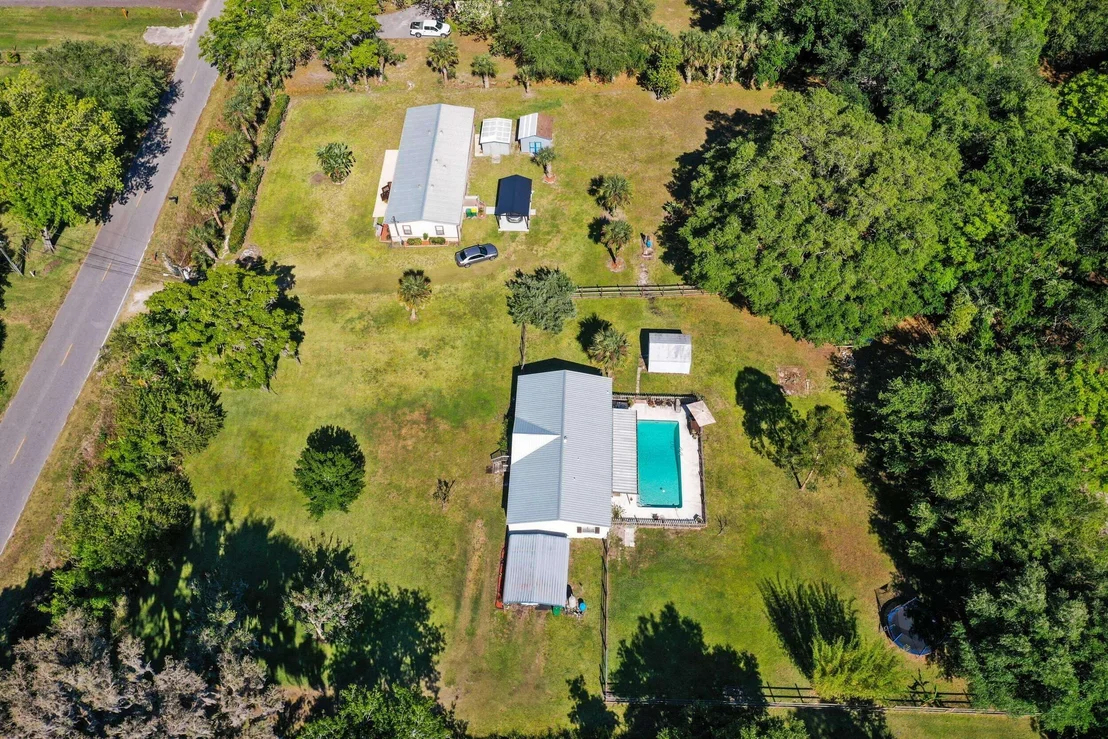 Photo of 2373 Parrish Road