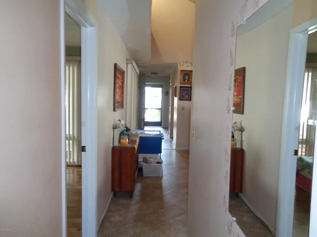 Photo of 425 Willow Tree Drive