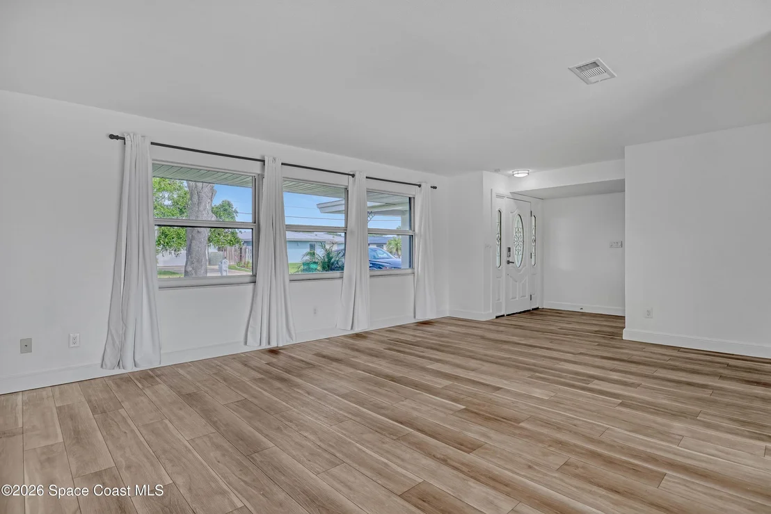 Photo of 34 Westview Lane