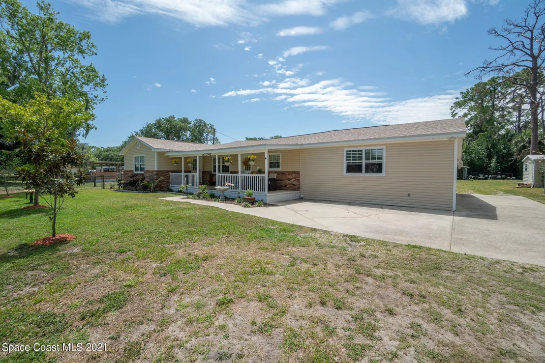Photo of 3635 Hield Road