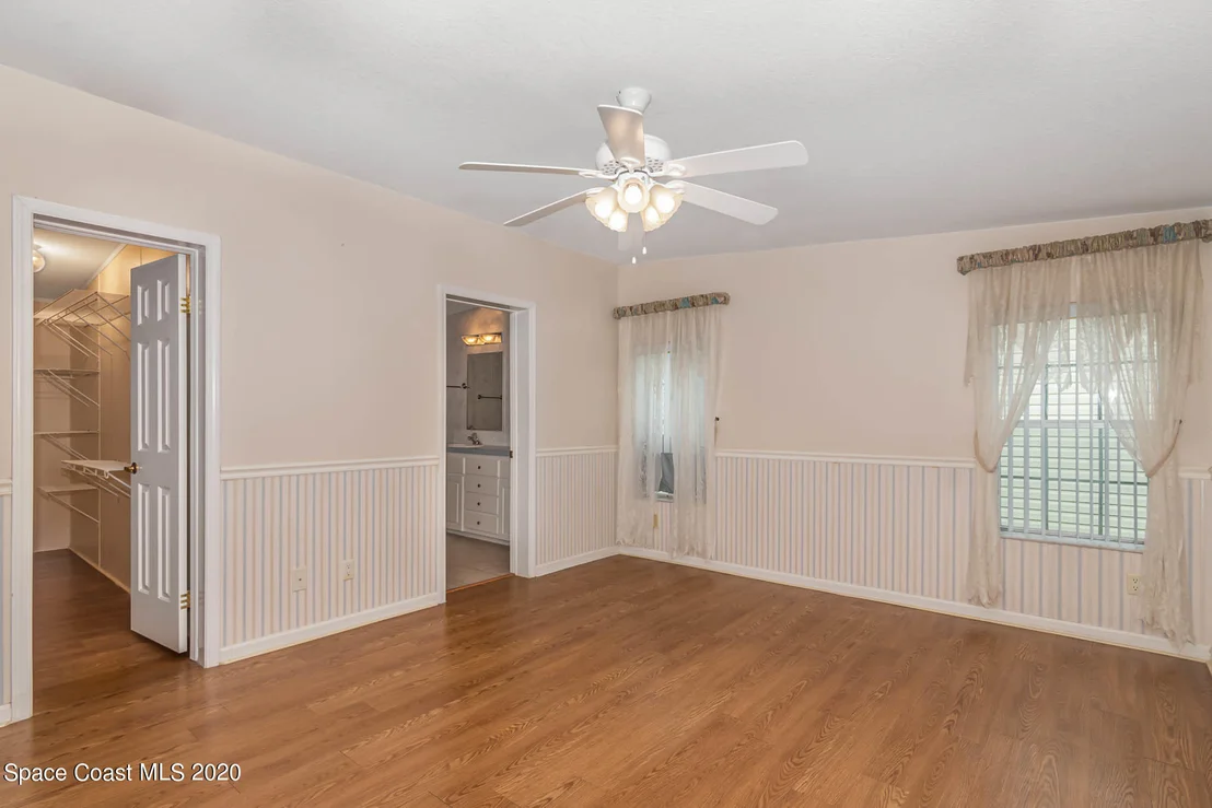 Photo of 775 Outer Drive