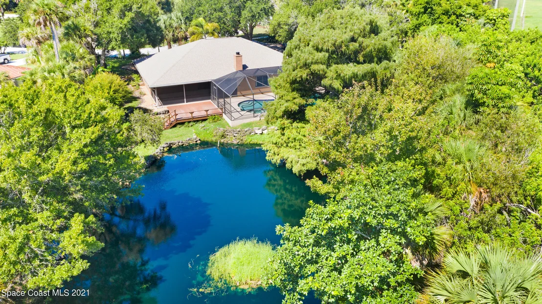 Photo of 255 River Road Circle