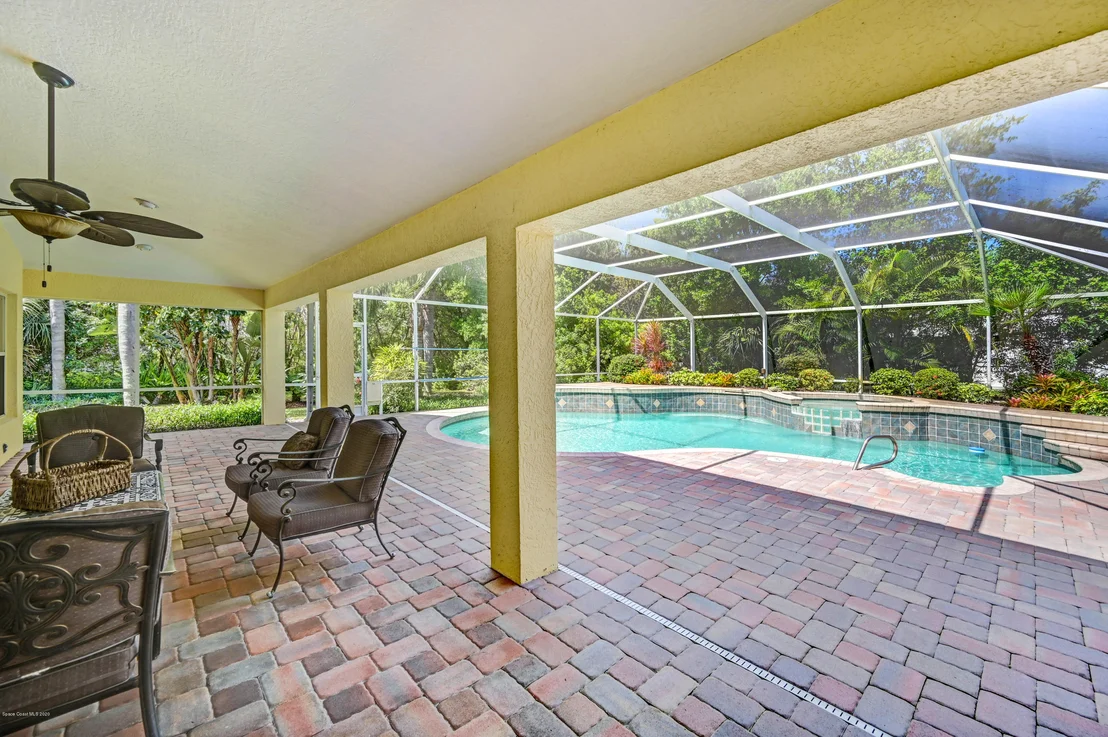 Photo of 3850 Beechgrove Road