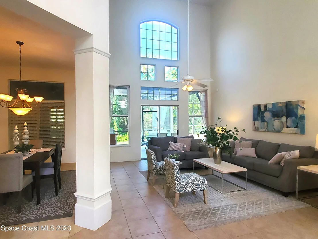 Photo of 4380 Canard Road
