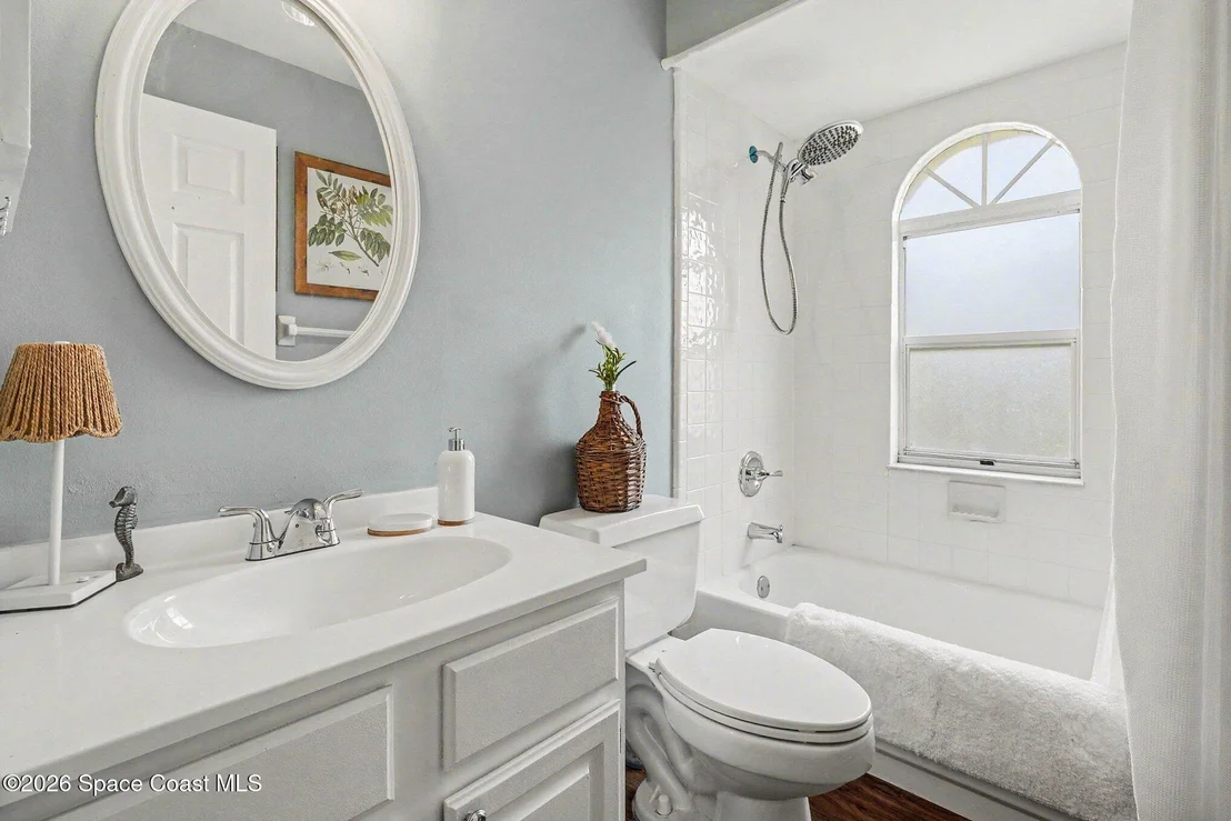 Photo of 1051 Mandarin Drive NE