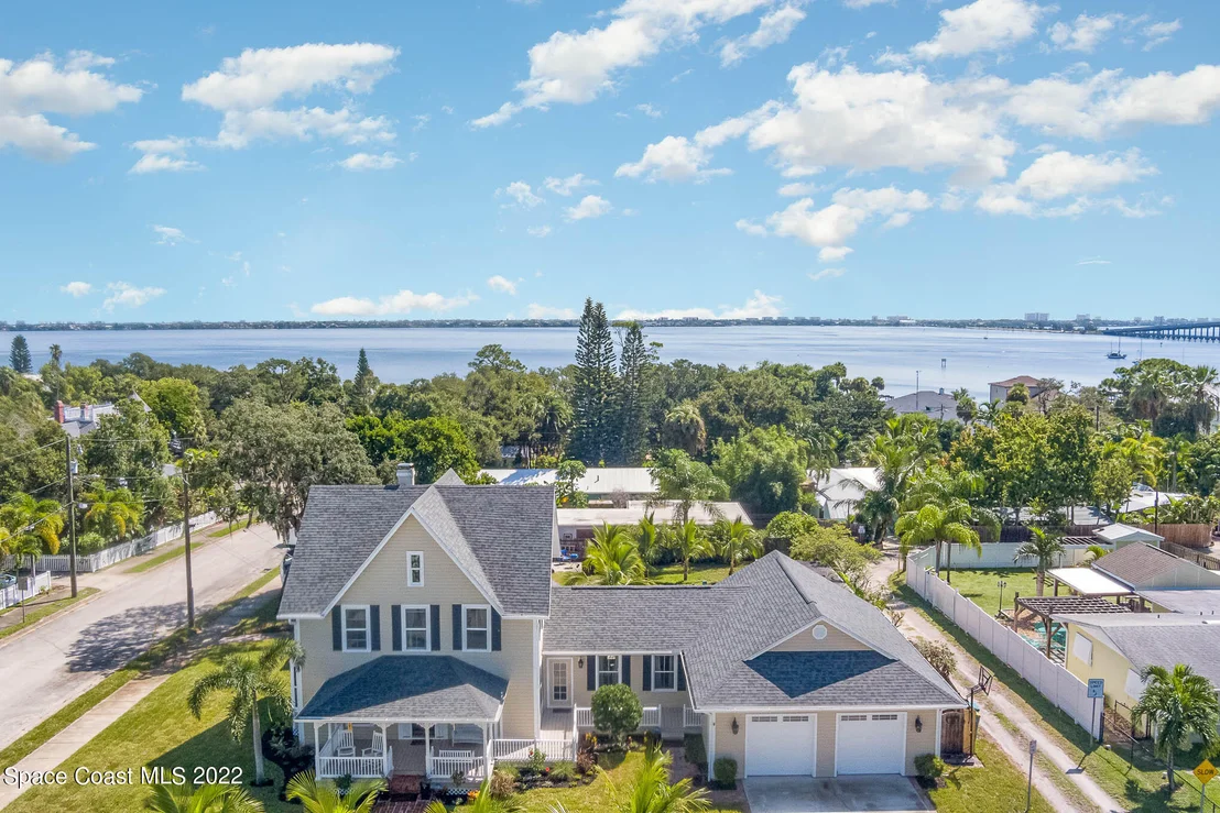 Photo of 1695 Highland Avenue
