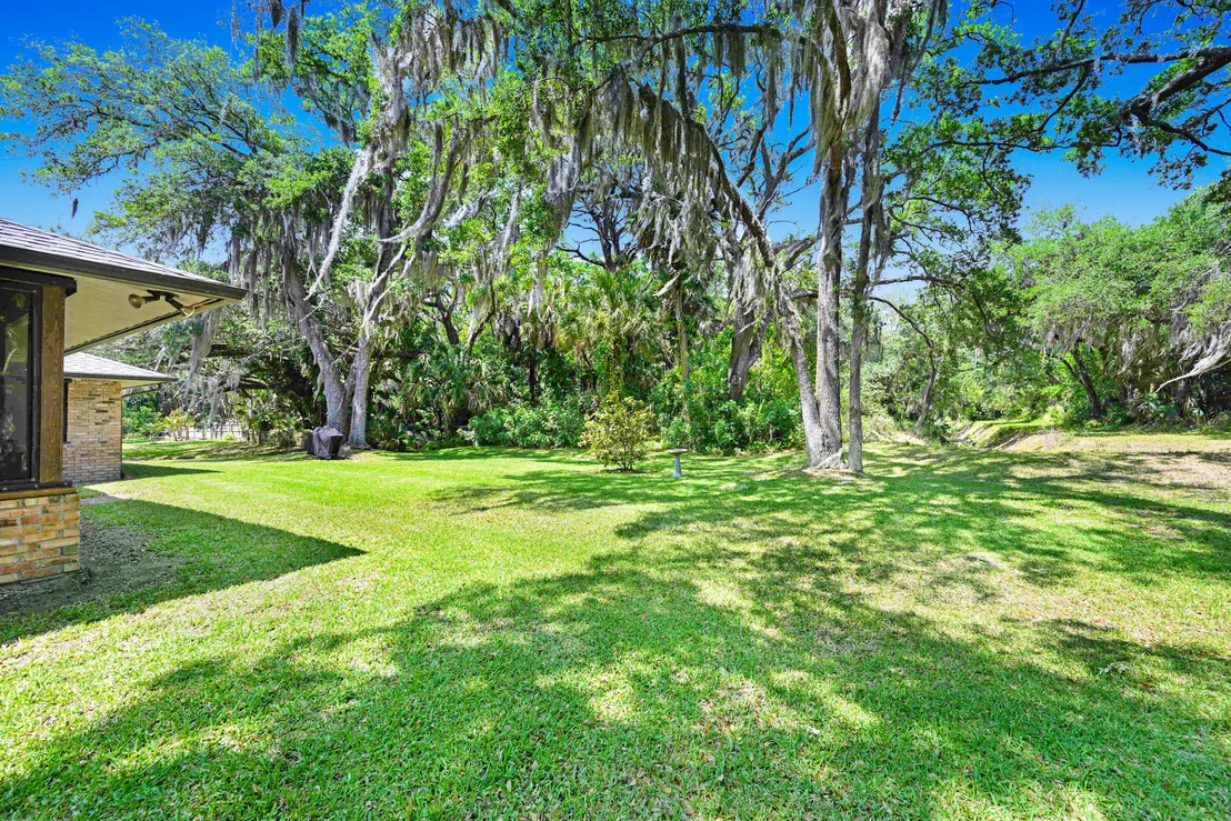 Photo of 1845 Whispering Oaks Circle