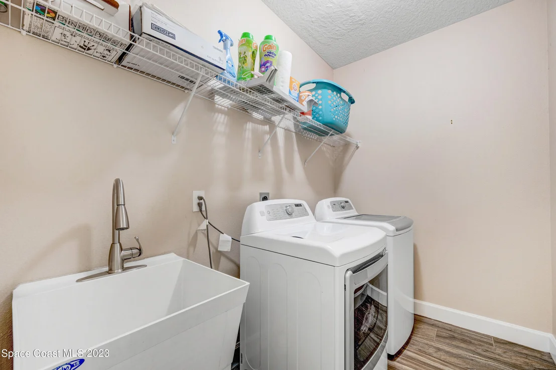 Photo of 3910 Waterford Drive