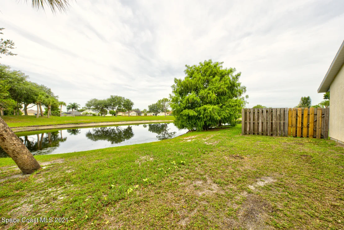 Photo of 1870 Crane Creek Boulevard
