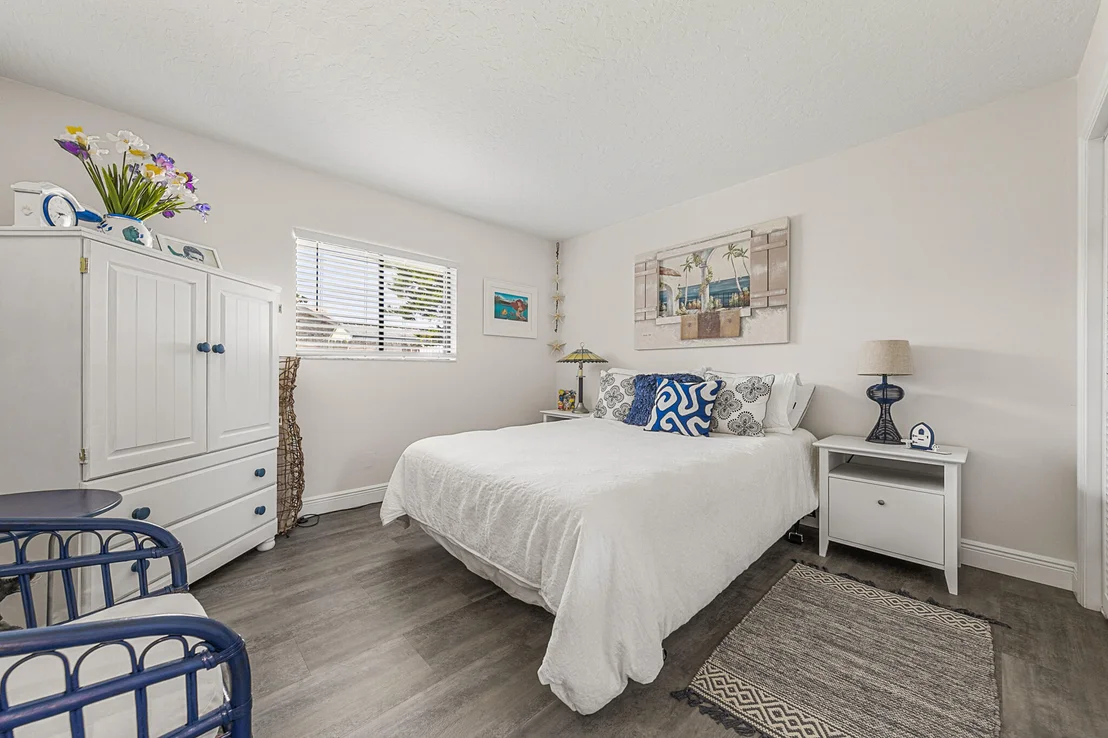 Photo of 2047 Bottlebrush Drive