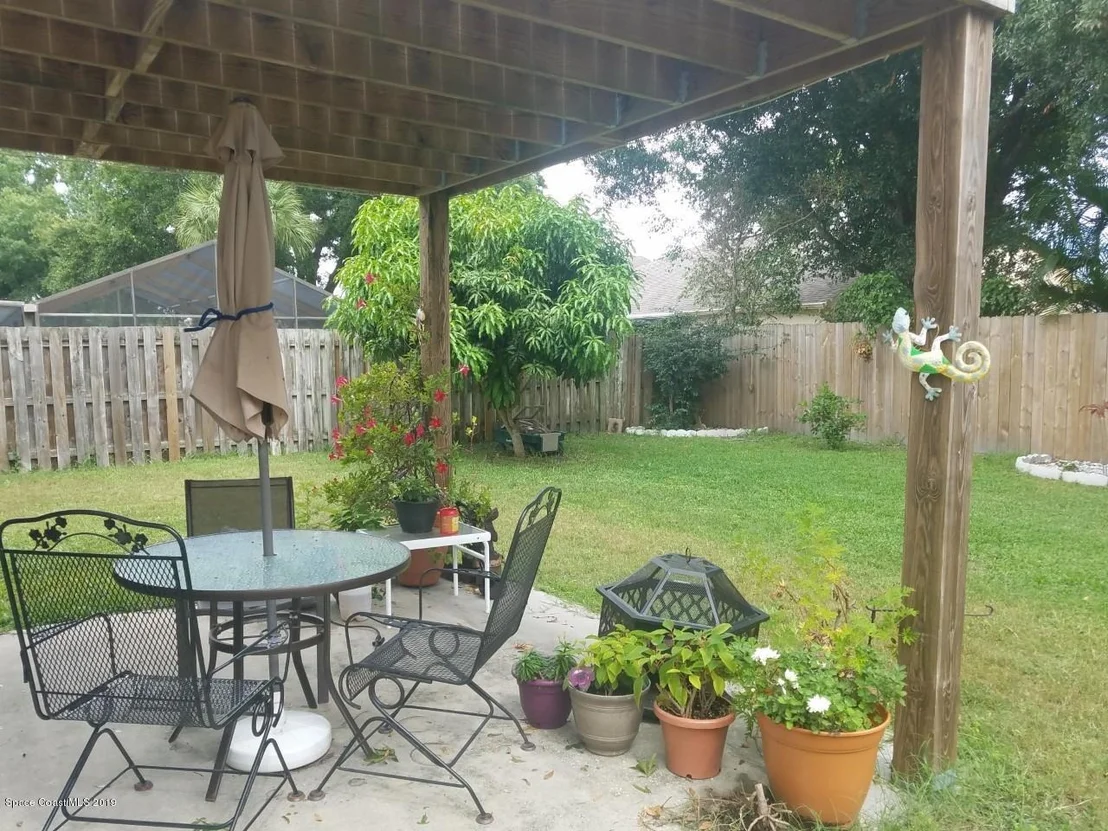 Photo of 1551 Clover Circle