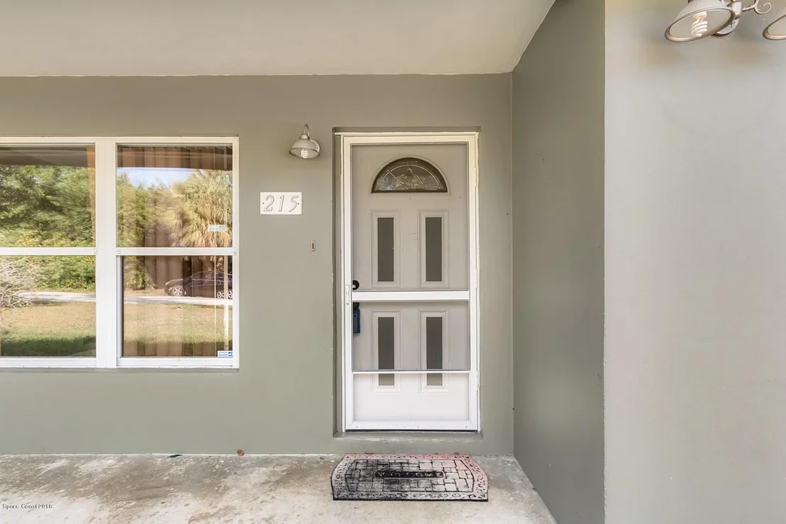 Photo of 215 7th Avenue
