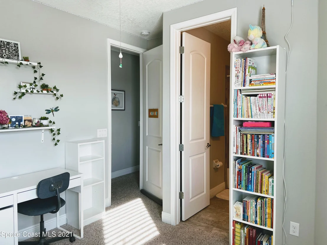 Photo of 3081 Casterton Drive