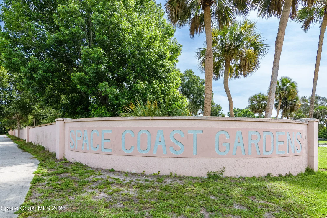 Photo of 746 Venus Drive