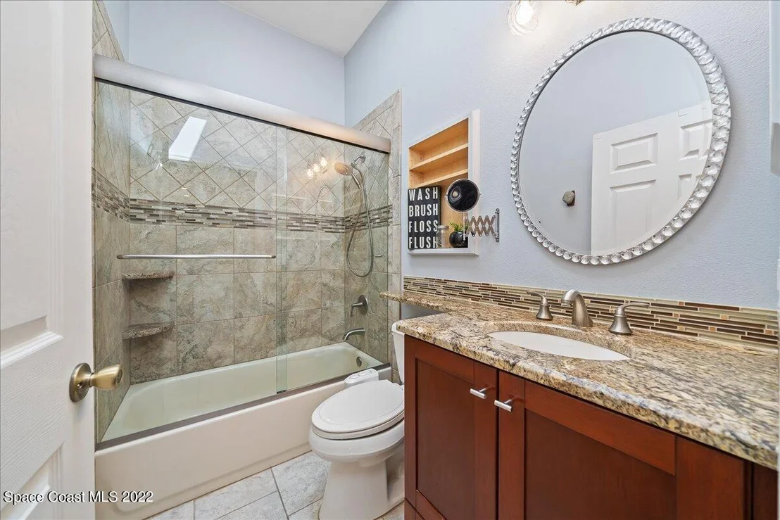 Photo of 5142 Cocoplum Avenue