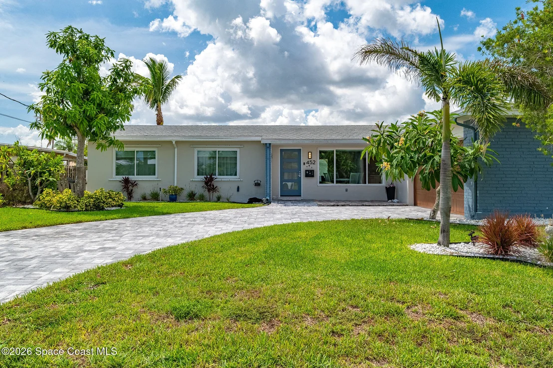 Photo of 452 Cardinal Drive