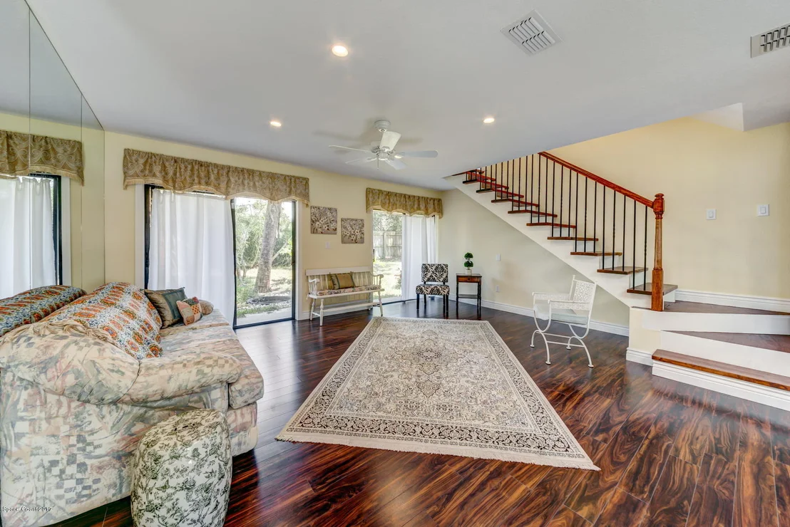 Photo of 1005 Daytona Drive NE