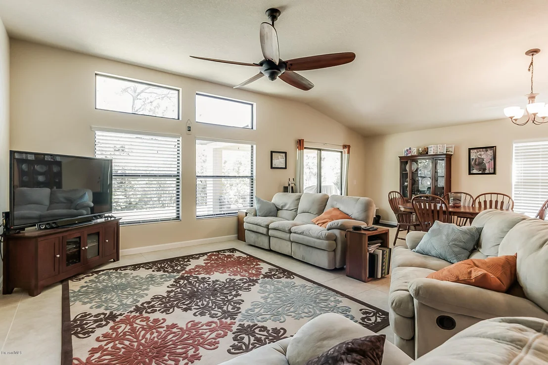 Photo of 956 Whetstone Place