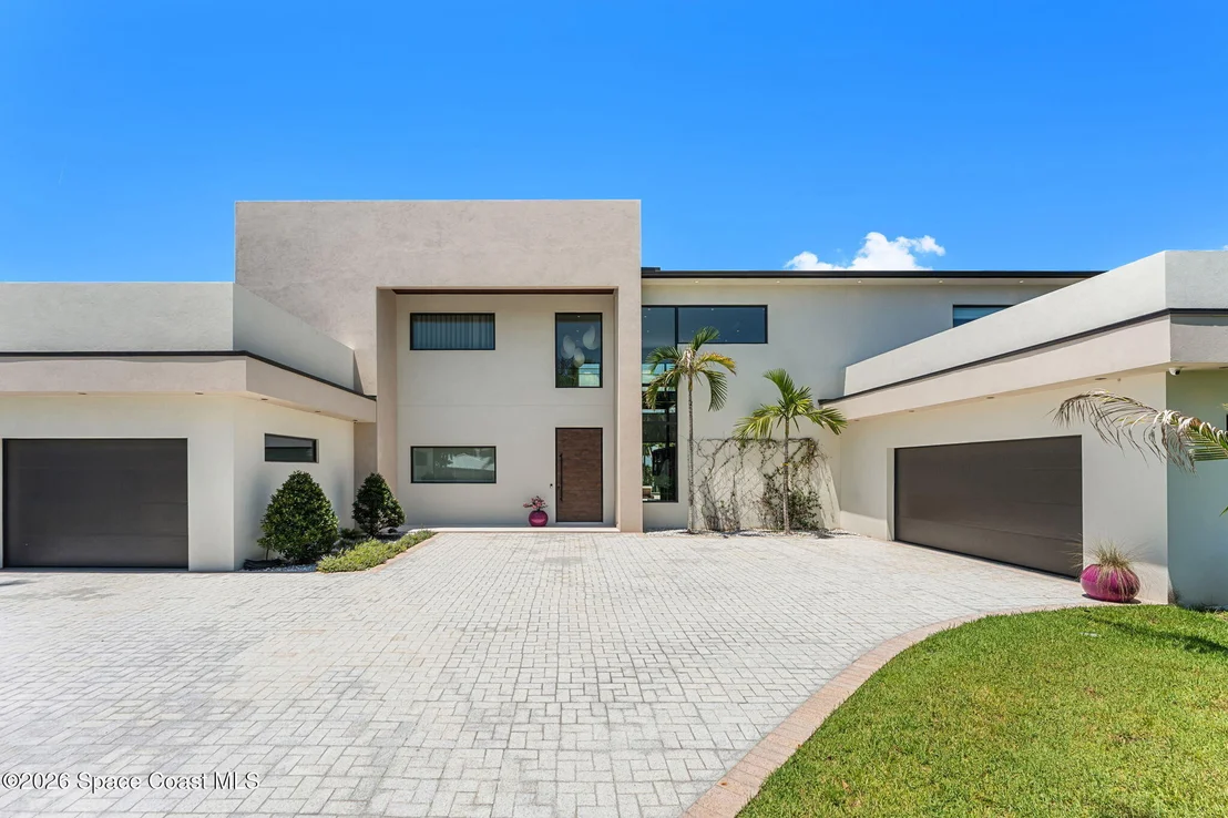 Photo of 7866 Casuarina Drive