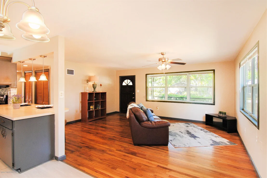 Photo of 1053 Bernice Road