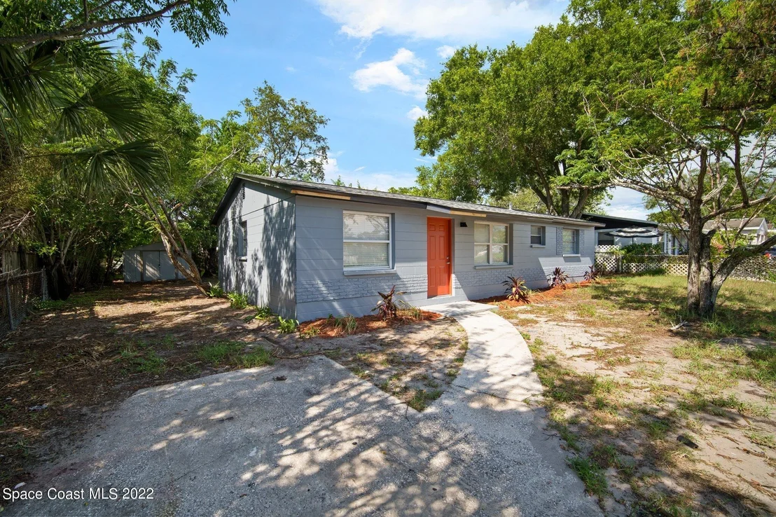 Photo of 1665 134th Avenue N