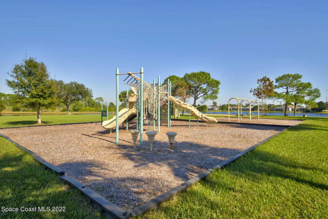 Photo of 5651 Herons Landing Drive