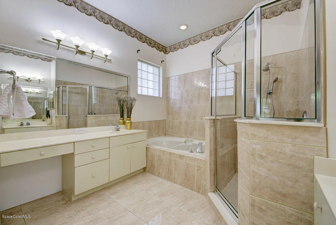 Photo of 843 Spring Oak Drive