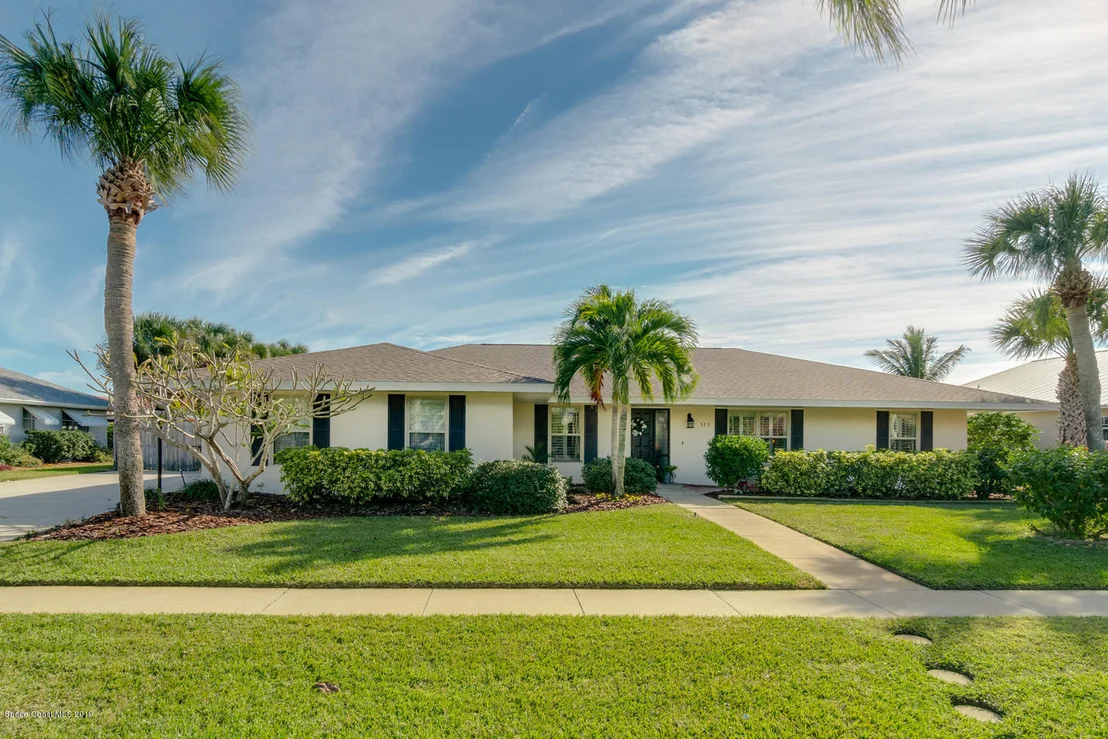 Photo of 323 Albacore Place