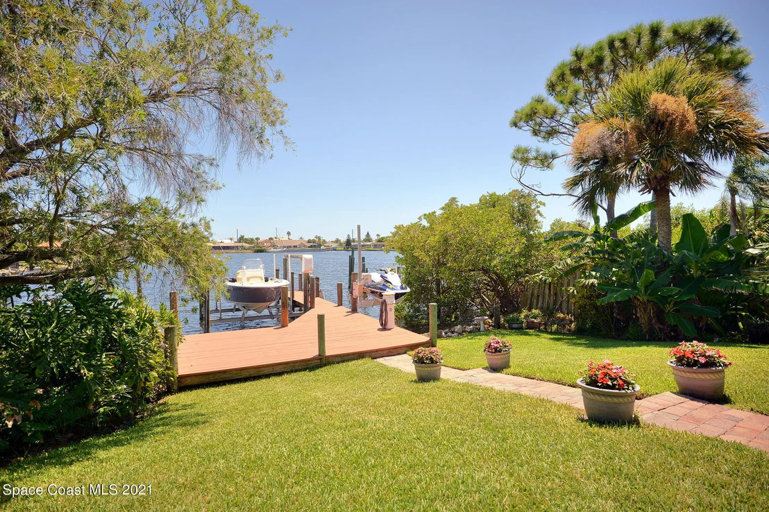 Photo of 457 Red Sail Way