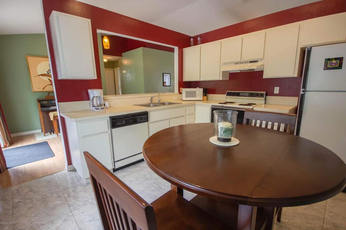 Photo of 6255 Ainsworth Road
