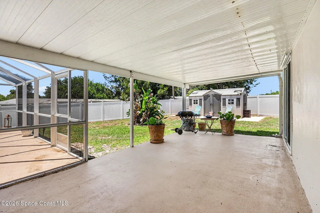 Photo of 1178 Abbey Circle NE