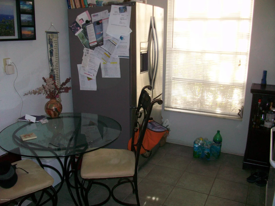 Photo of 913 Darwin Lane NE