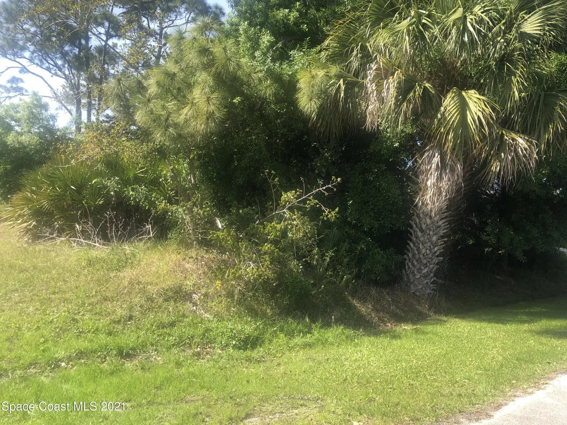 Photo of 450 Hazel Street
