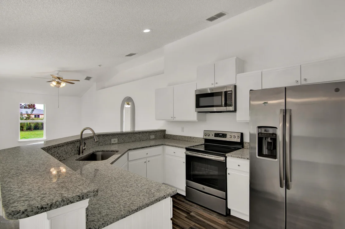 Photo of 1027 Hibiscus Street