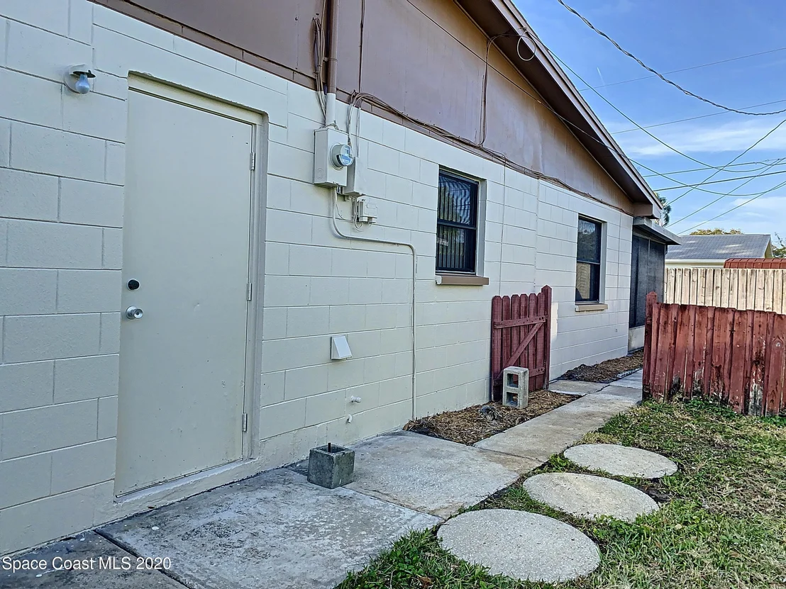 Photo of 982 Sarazen Drive
