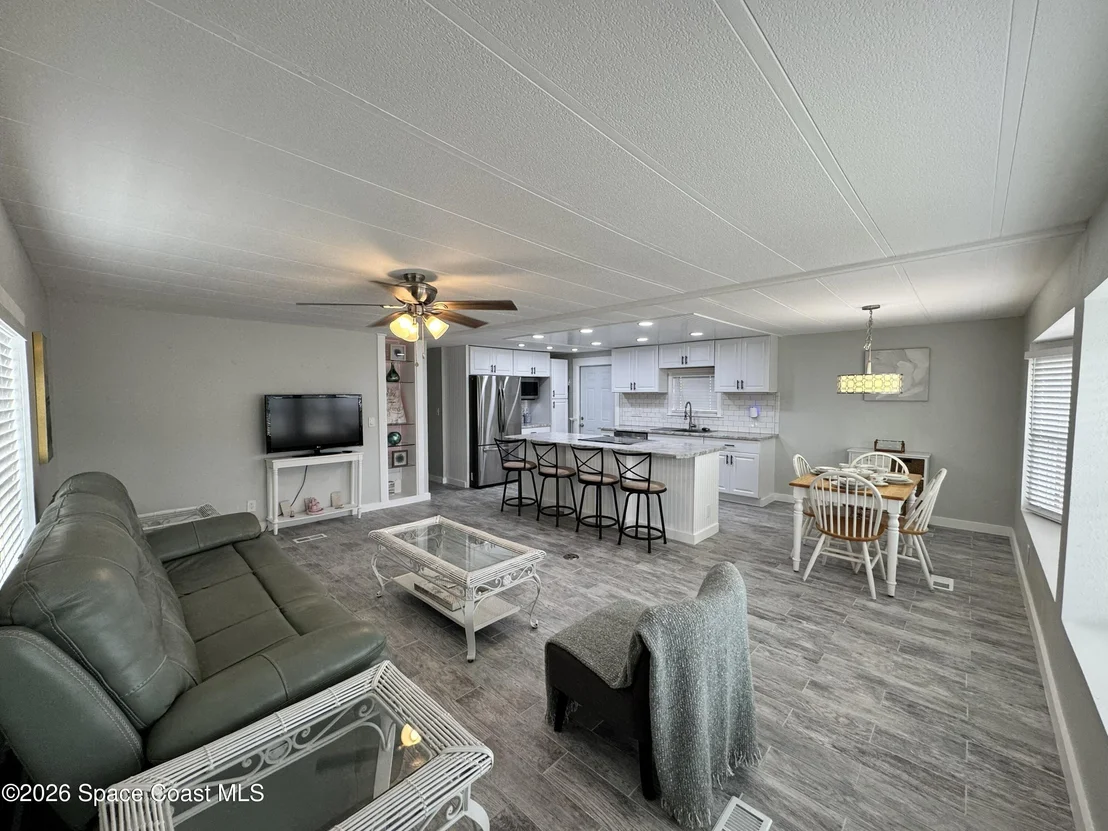 Photo of 805 Wren Circle