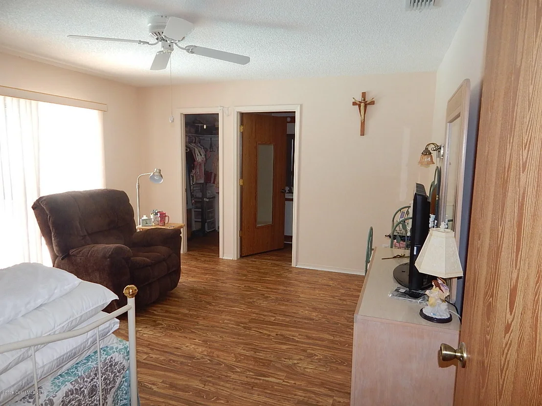Photo of 150 Twin Lakes Road