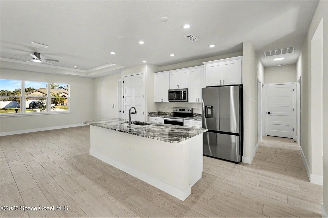Photo of 1121 Pluto Street SE