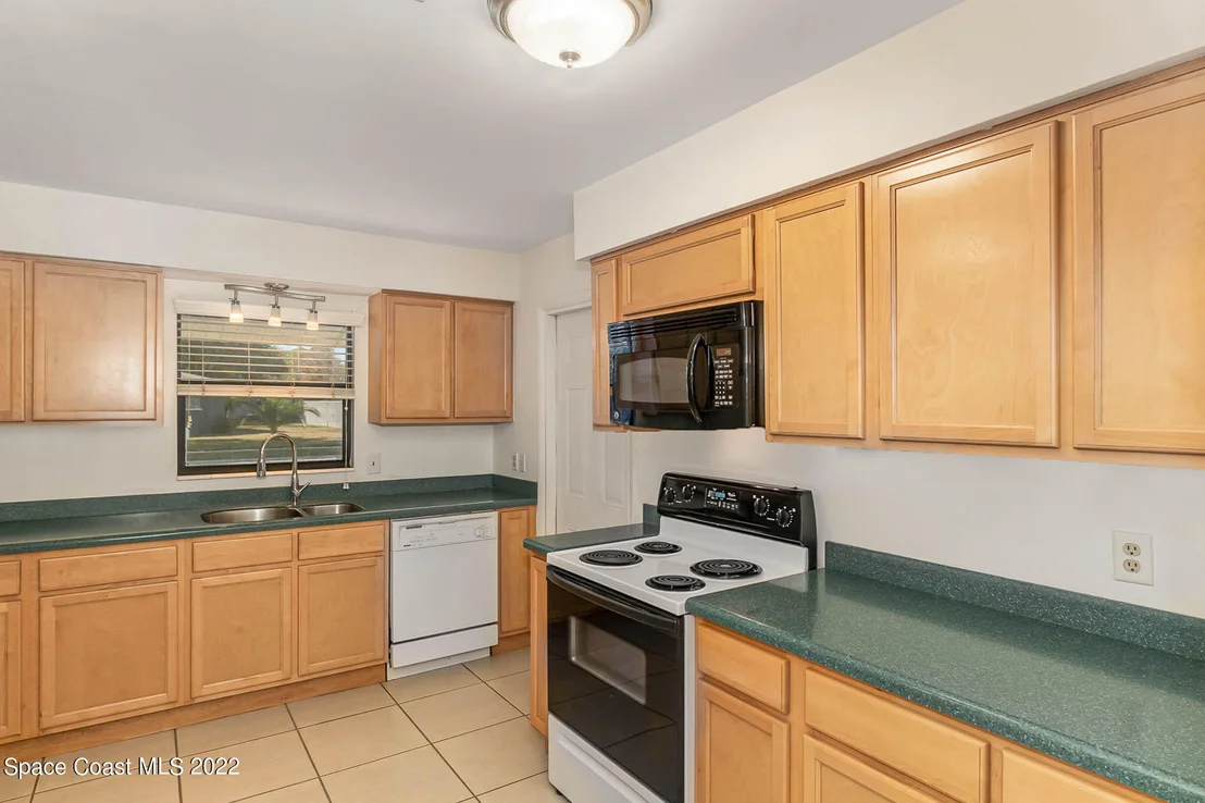 Photo of 1106 Condado Drive
