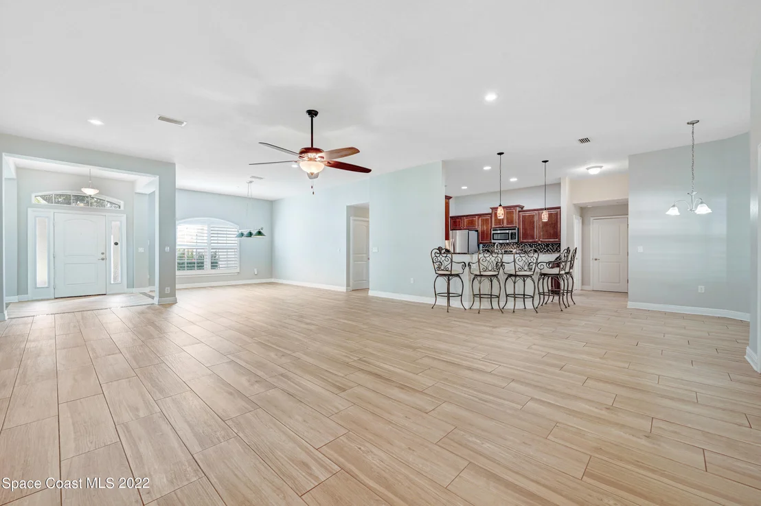 Photo of 2324 Merlin Drive